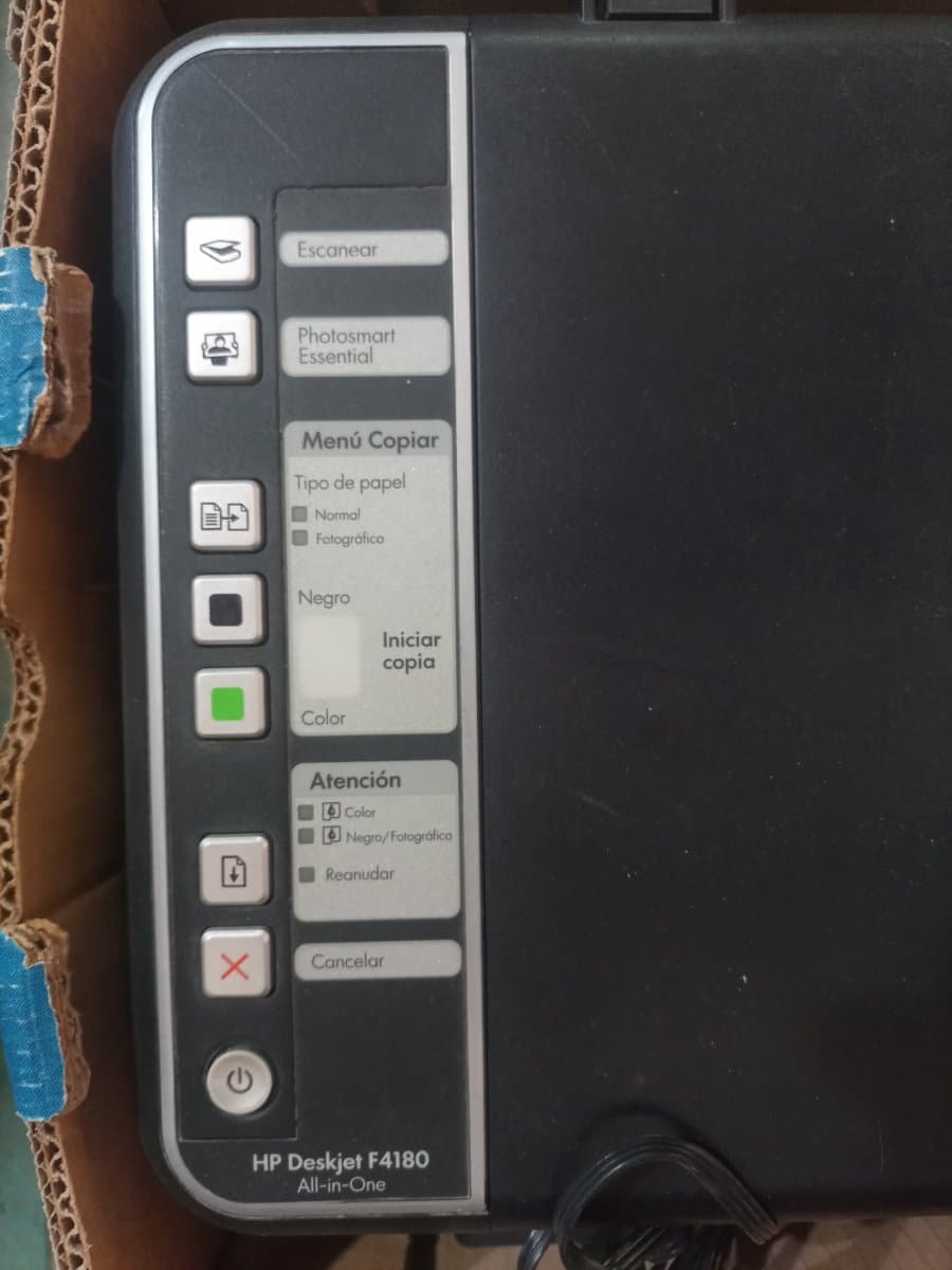 Impresora HP Deskjet  f4180, multifunción. No incluye cartuchos. Con cables.