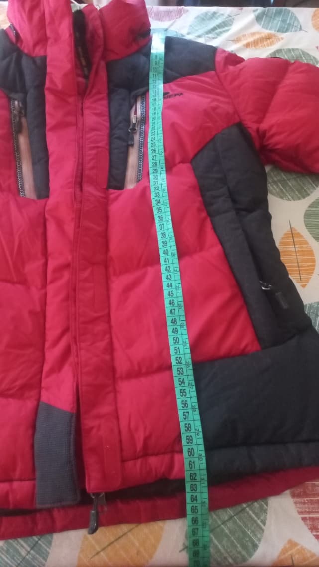 Campera importada marca NEPA de pluma, densidad 800fp talle S 