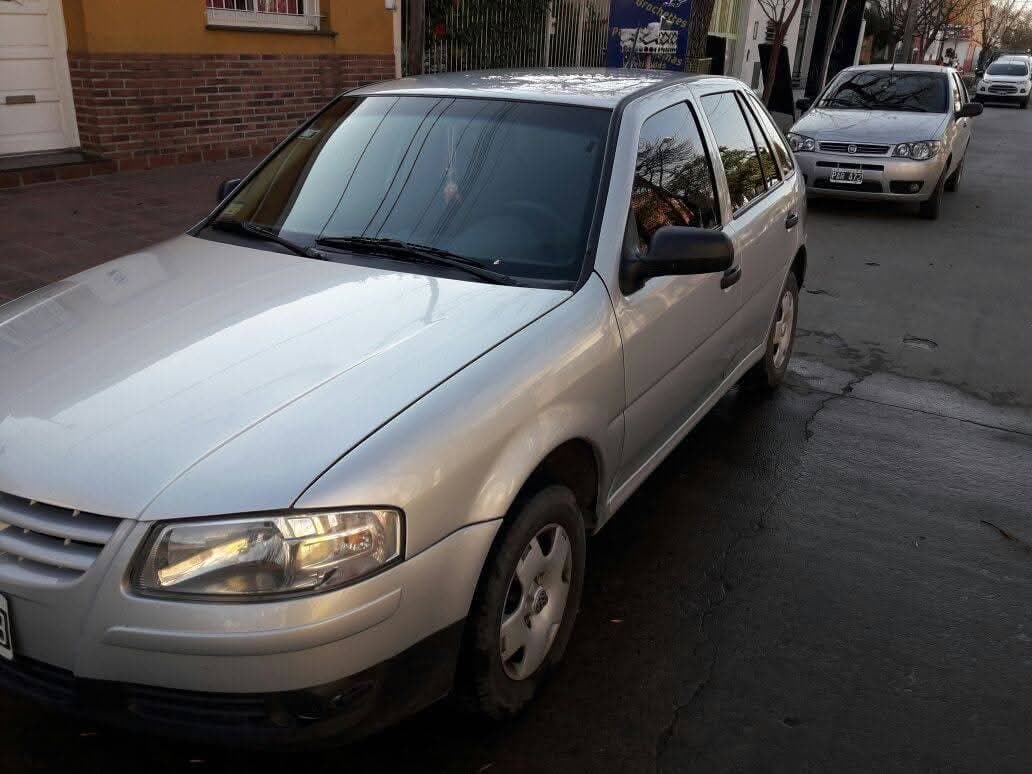 Me venden :( Volkswagen Gol power,  completo
