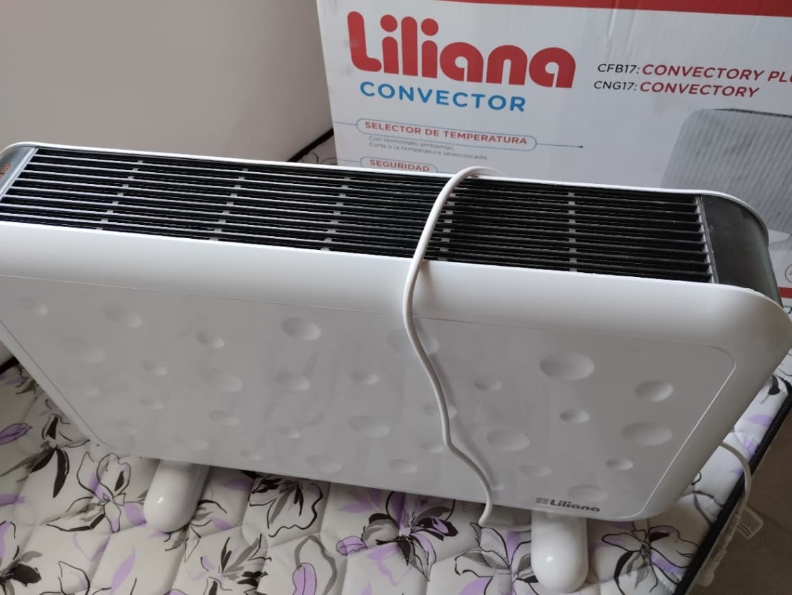 Convector Liliana blanco muy buen estado