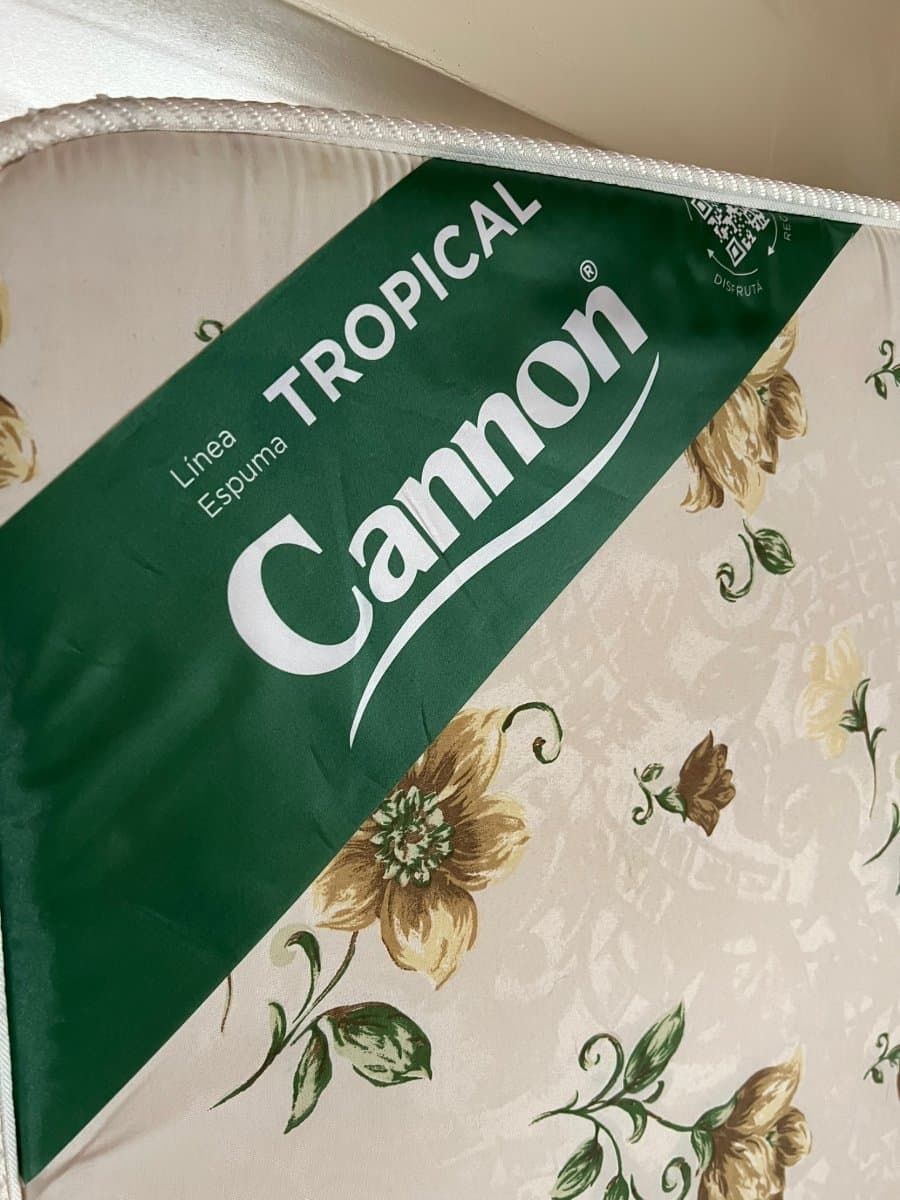 Colchón Cannon Tropical nuevo casi sin uso