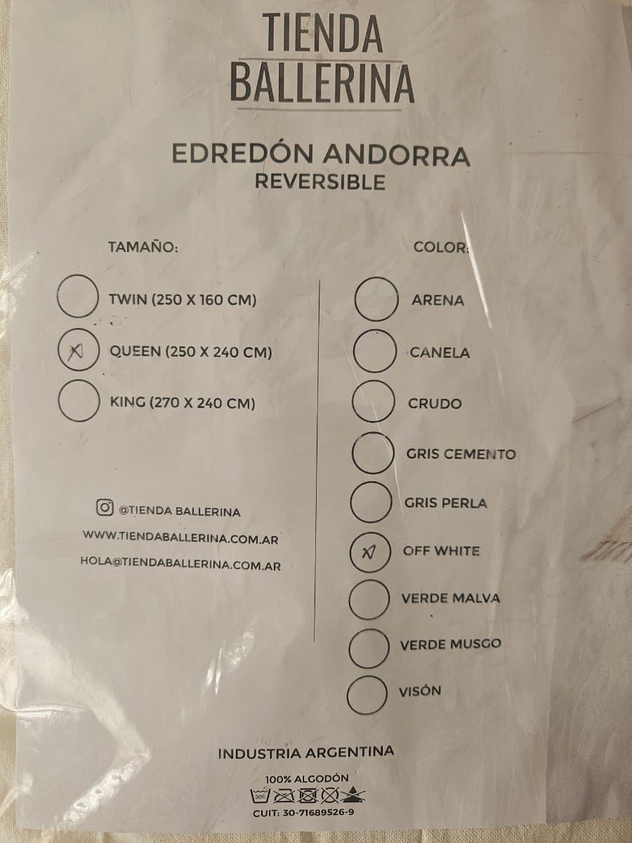 Edredón blanco nuevo sin usar
