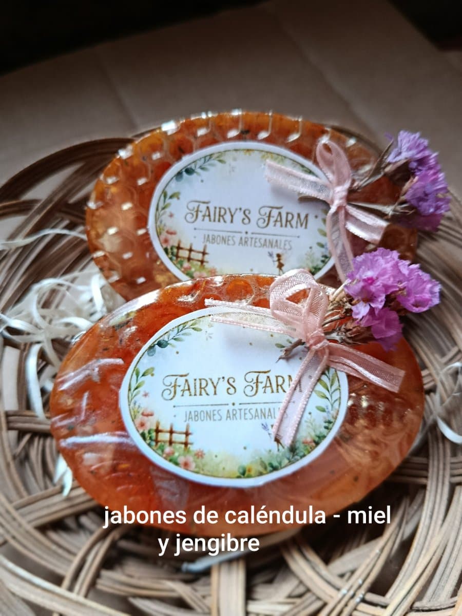 Jabones artesanales,shampoo y acondicionador con miel y propóleo Fairy's Farm .