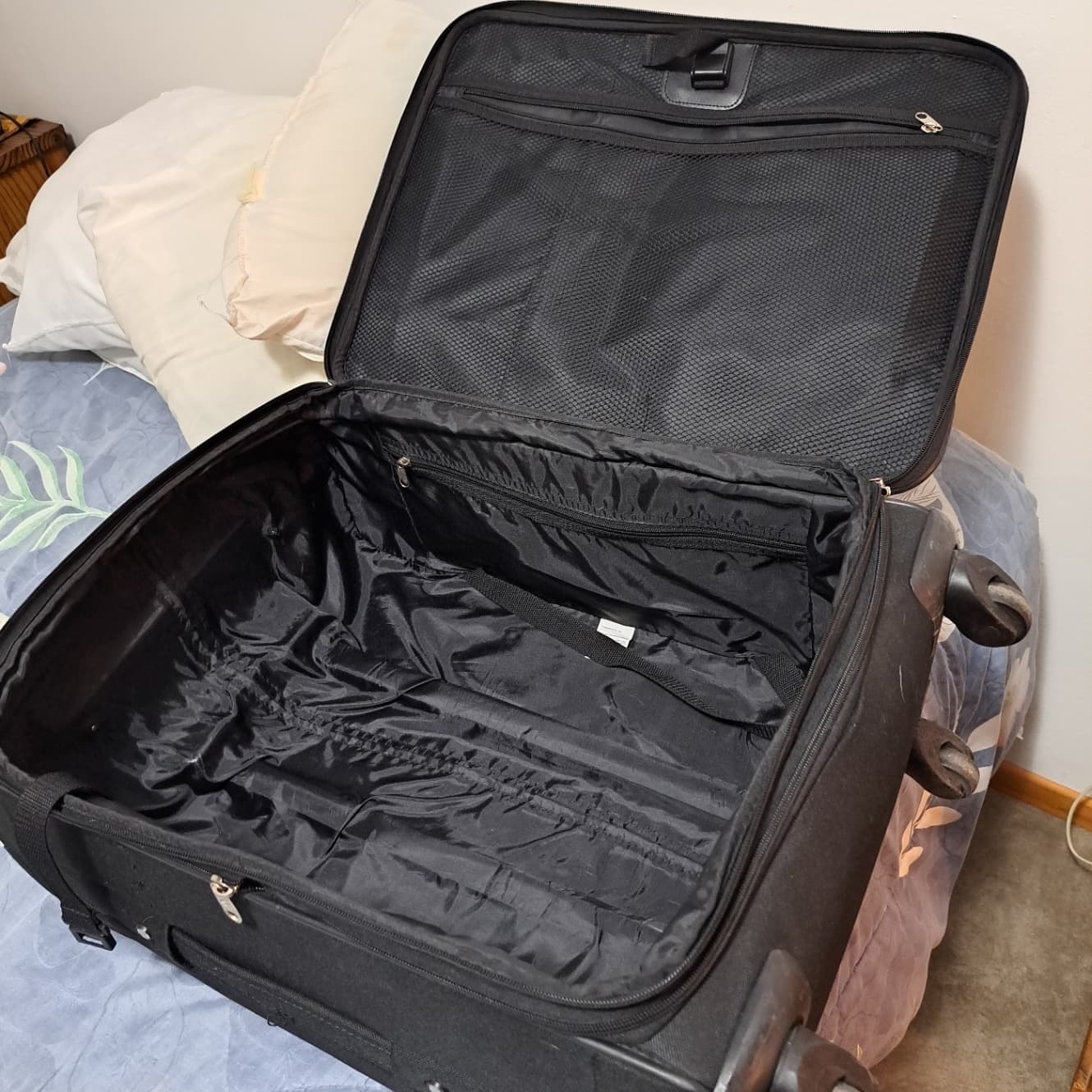 Valija Samsonite azul con ruedas