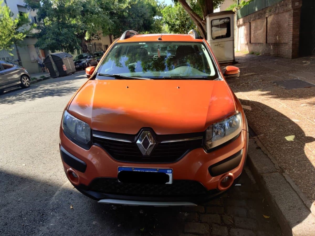 Sandero Steptway full privilege 1.6 - Año 2017 - 143000 km | | Única dueña