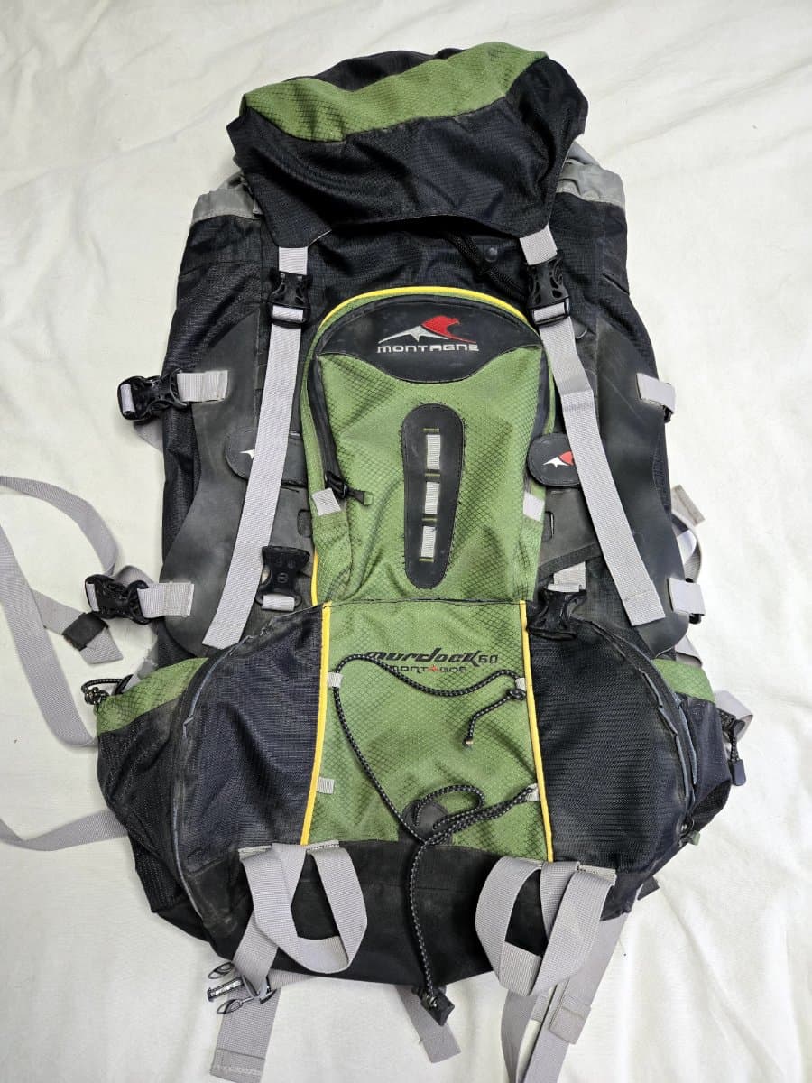Mochila de trekking Montagne 60 litros