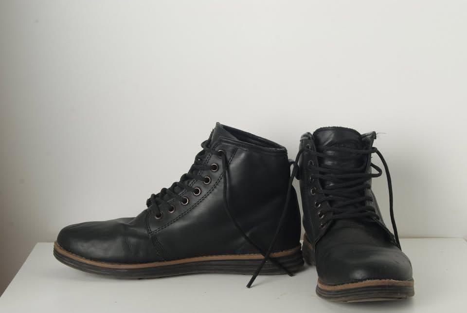 Borcegos botitas marca Bourbon Belfast cuero negro talle 40