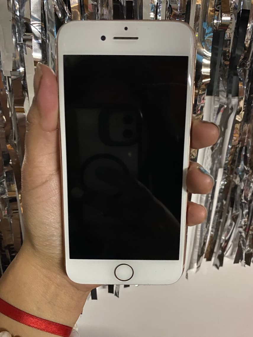 iPhone 8 rosa gold 64gb (hay q cambiarle la batería)