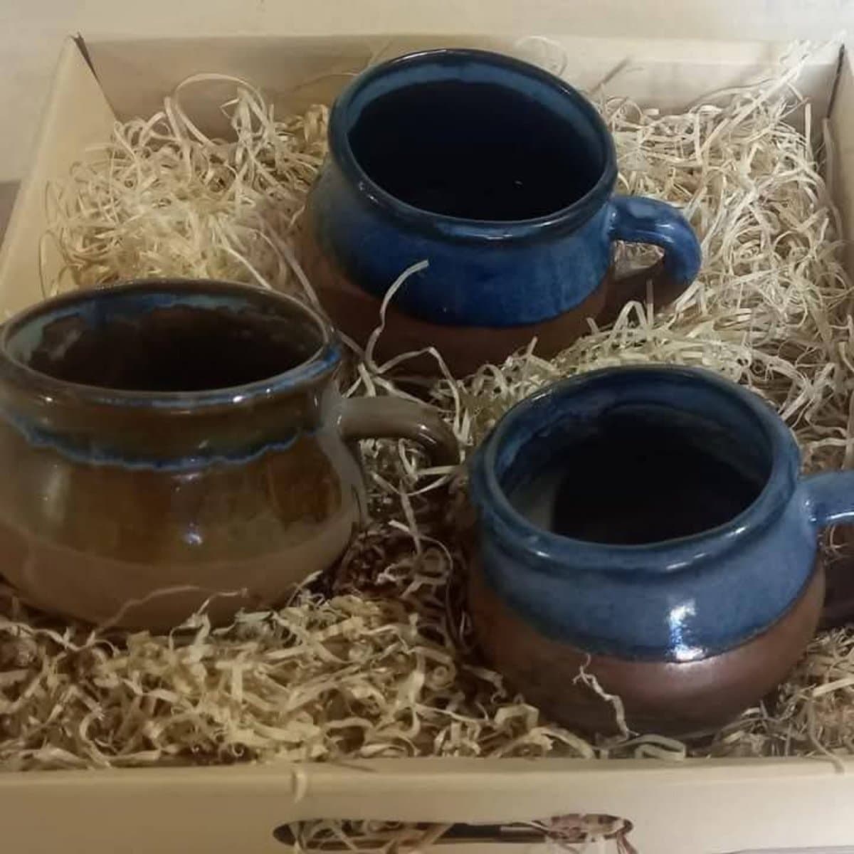  Ventas de productos artesanal..Juego de té cerámica gres. Cazuelas/ tazas. 