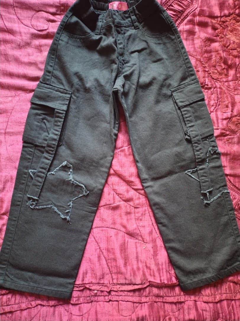 Conjunto Nike  Nena nuevo
Jeans de nena 