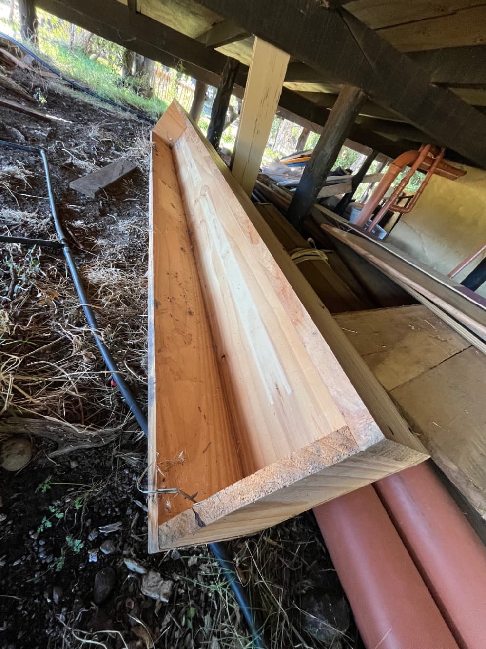 Cajón de madera para huerto